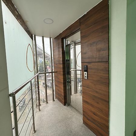 Amsher Suit Lulu Mall Road Ξενοδοχείο Kochi Εξωτερικό φωτογραφία