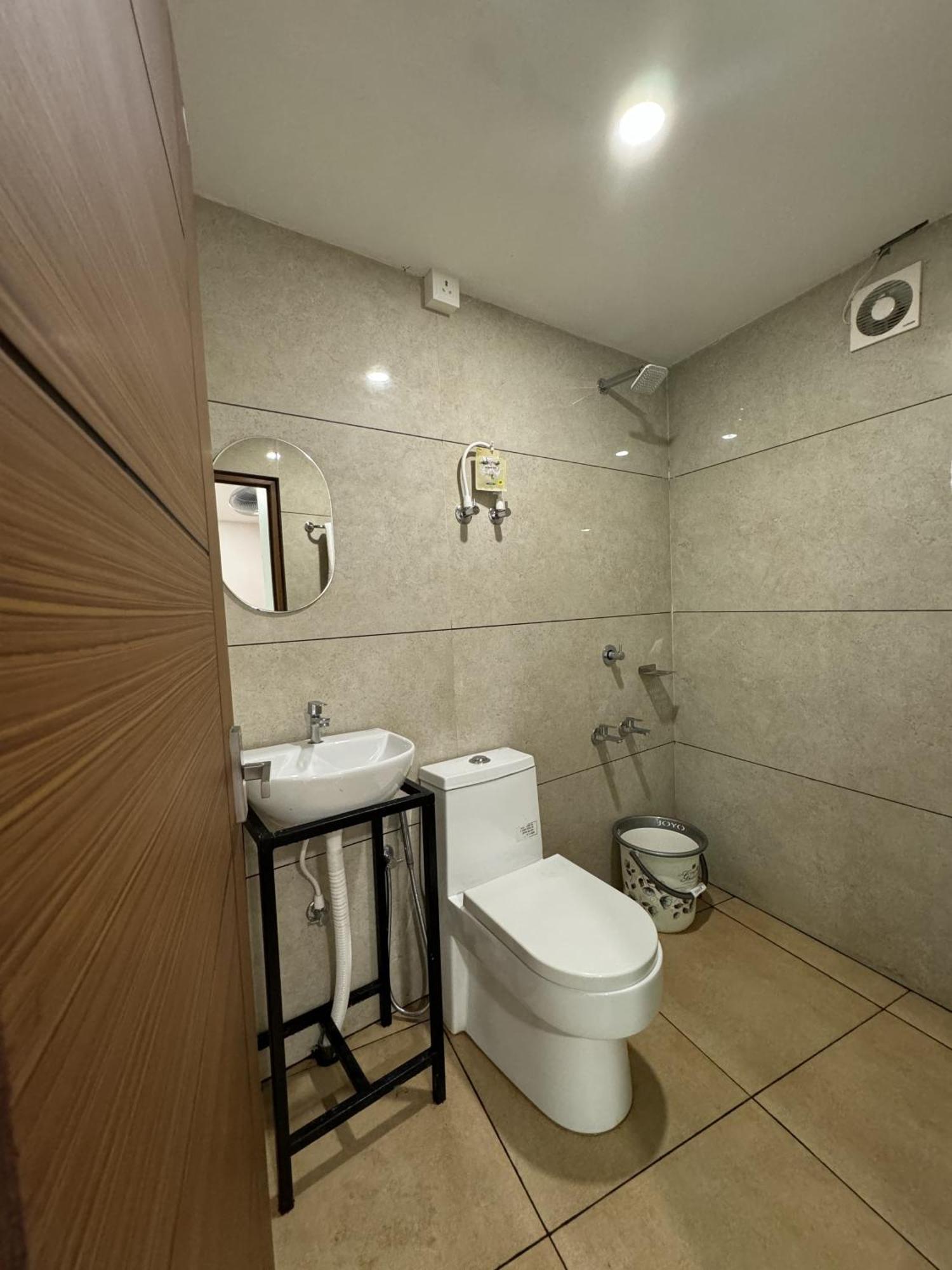 Amsher Suit Lulu Mall Road Ξενοδοχείο Kochi Εξωτερικό φωτογραφία